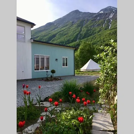 Meretes Garden - Yoga, & Retreat Appartement Valldal
